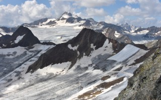 Sölden ► plate-forme de haute montagne 'Schwarze Schneide' (3.340 m) → vue impressionnante sur les Alpes de l'Ötztal et de Stubai, et sur les Dolomites   